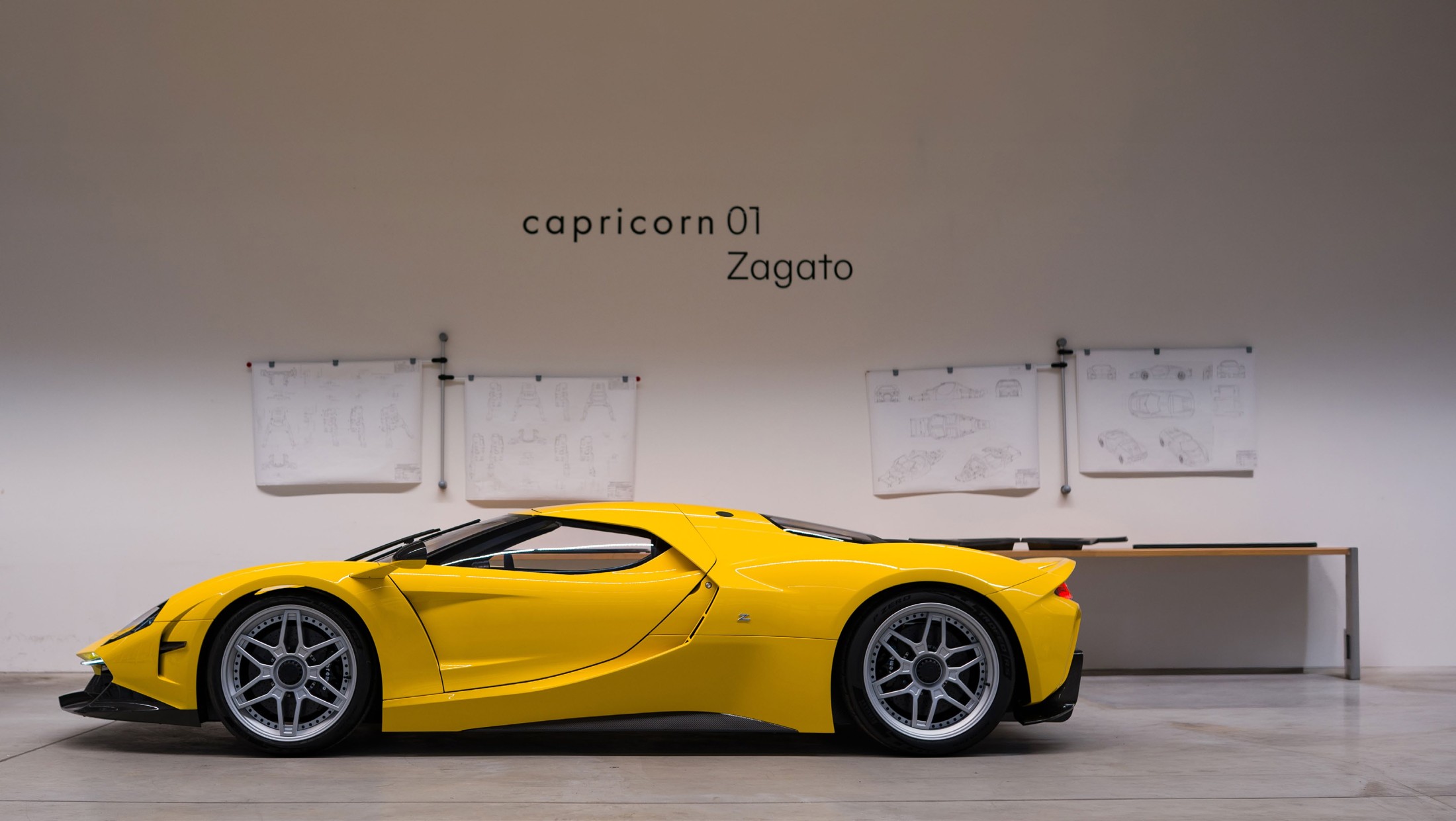 capricorn 01 Zagato jaune de profil